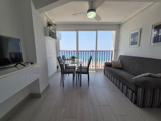 Others 5, Las Damas estudio-Fincas Benidorm, Alicante