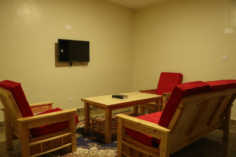 Others 3, Motel Clavina, Gilgil