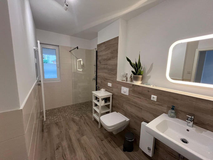 Bathroom 2, FeWo "Hafenquartier", Vorpommern-Rügen