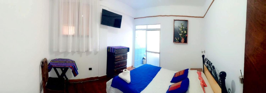 Others 3, Hotel Avenida, Pedro Domingo Murillo