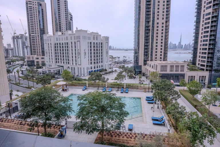 Others 5, 3BR Haven with Burj Views by MagnoliasVHR, Dubai