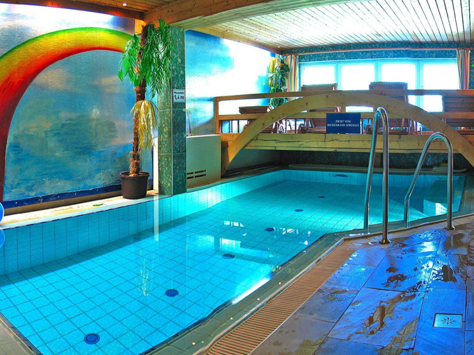 Sport & Beauty 2, Chalet in Dienten with Ski-In Access, Zell am See