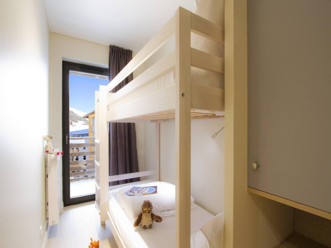 Bedroom 3, Apartment in France with Mountain Views, Isère