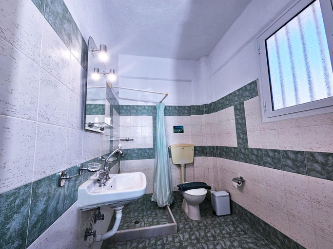 Bathroom, Galini Studios, North Aegean