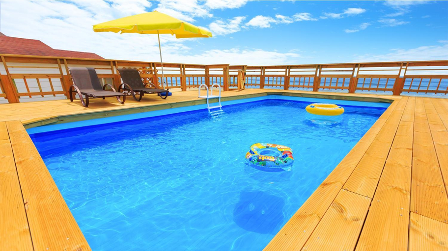 Sport & Beauty, Anmyeondo Badatga Pension, Taean