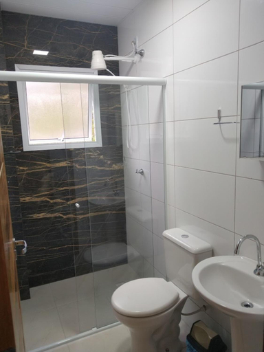 Bathroom 4, Canto Verde Aptos II, Caraguatatuba