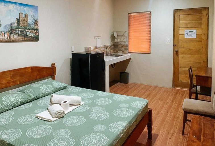 Bedroom, UrbanView BNKY Bed and Breakfast Palawan by RedDoorz, El Nido
