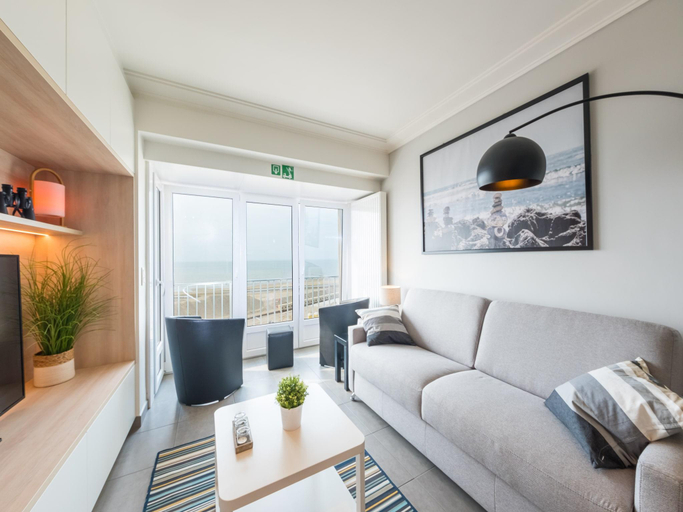 Others 5, Studio on the 3rd floor with phenomenal sea view, West-Vlaanderen