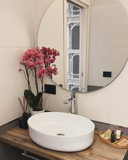 Bathroom, AriaRoom219, Bari