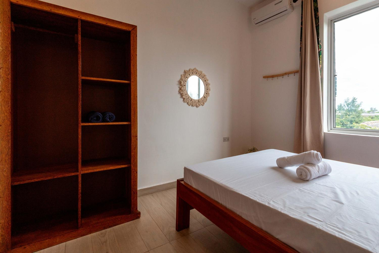 Bedroom 3, Lulubay Villa, Kusini