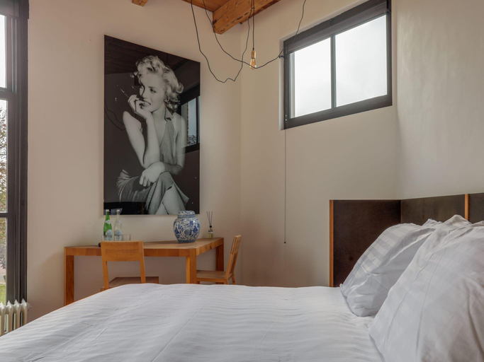 Bedroom 2, Inn in Ternaard near Heritage, Dongeradeel