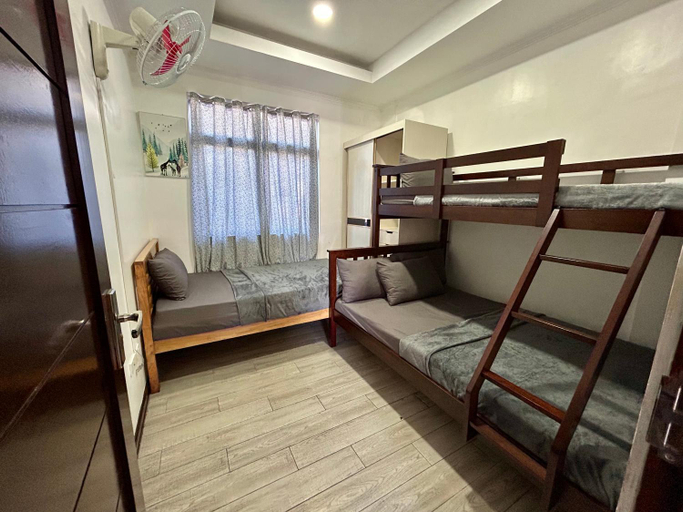Bedroom 2, City View 2BR, 2T&B and 2slots parking, Baguio City