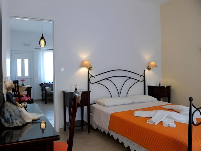 Bedroom 2, Tsakanos Apartments, South Aegean