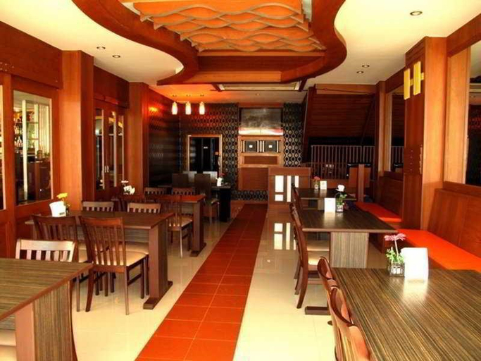 Food & Drinks 5, Triple Rund Place Hotel, Phuket Island
