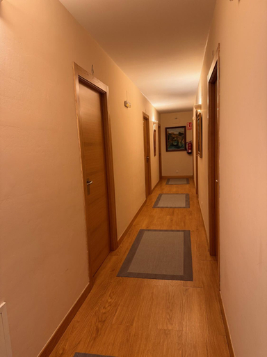 Others 4, Hostal Merindades, Burgos