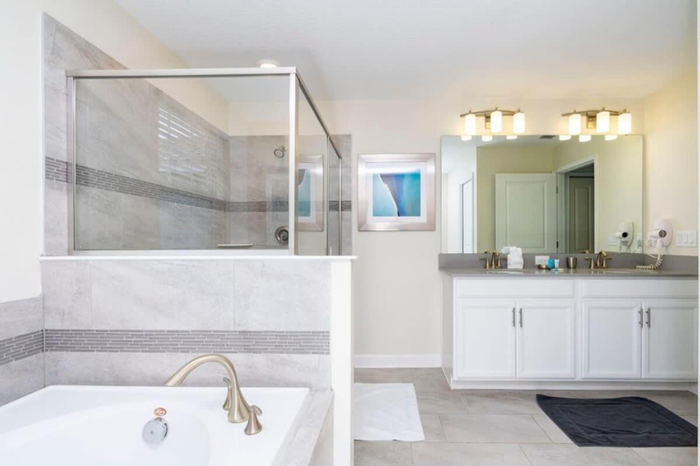 Bathroom, 8912 Amazing Spacious Home, Osceola