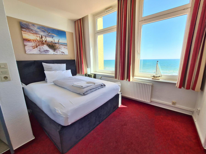 Bedroom 2, Zeitlos Hotel Garni, Ostholstein
