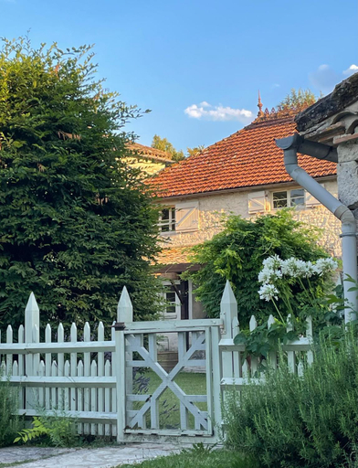 Exterior view 4, La Grange Du Barry, Tarn-et-Garonne