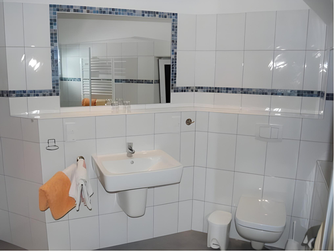 Bathroom 3, Ferienwohnungen Schaferhaus, incl MeineCardPlus, Waldeck-Frankenberg