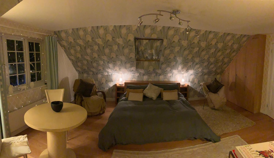 Bedroom 2, Hurstbourne, Surrey