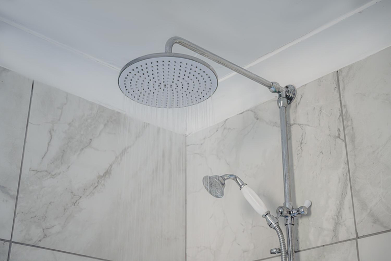 Bathroom, The Ashbourne Hotel, BW Signature Collection, North Lincolnshire