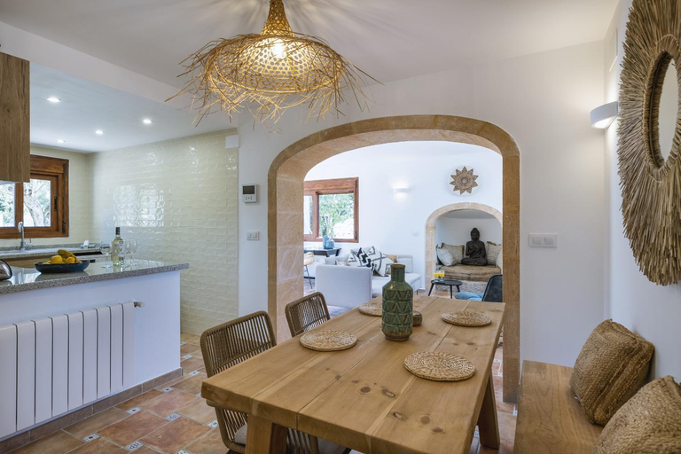 Facilities 2, Casa Cora, Alicante