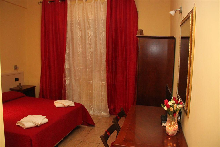 Bedroom 3, B&B Colorful Suite Yard, Rome
