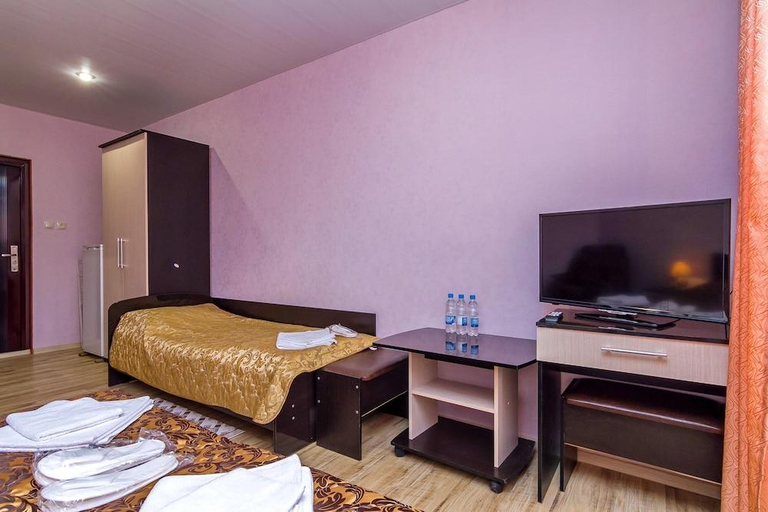 Bedroom 2, Kavkaz Hotel, Tuapsinskiy rayon
