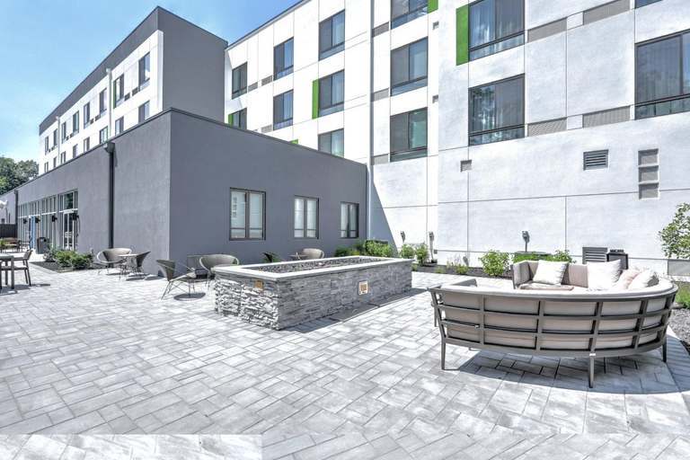 Exterior & Views 1, Courtyard by Marriott Deptford, Gloucester
