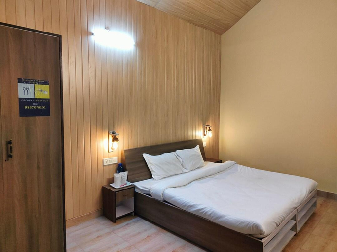 Bedroom 3, Ashtapad Saamaayik Resort, Nainital