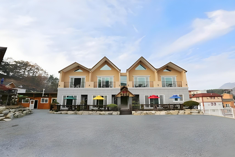 3, Muju Island Pension, Muju