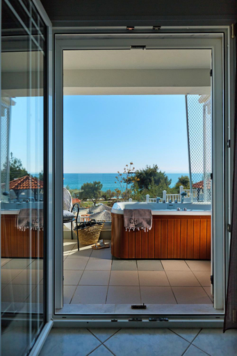 Others 3, Villa Fylaktos, East Macedonia and Thrace