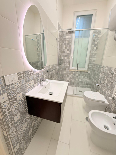 Bathroom 3, Ideal Suite 41 Pagani, Salerno