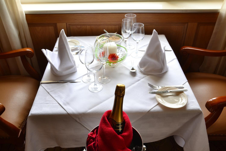 Food & Drinks 4, Fairhill House Hotel