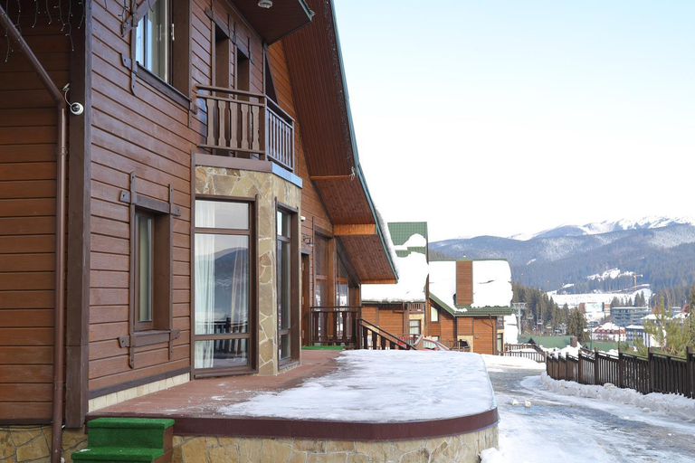 Exterior & Views 4, Shale Anemona, Nadvirnians'kyi