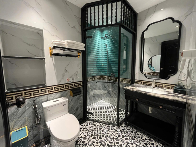 Bathroom 3, MAISON CAMELLIA HOTEL TÂY NINH, Tây Ninh
