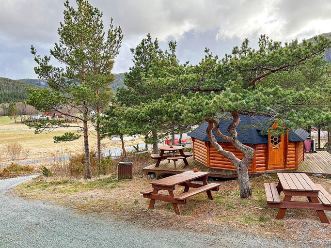 Others 2, person holiday home in Lysoysundet, Bjugn