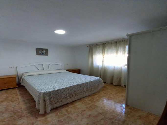 Bedroom 2, Apartment in Oliva near Costa Blanca Beach, Valencia