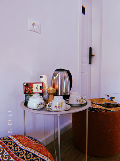 Food & Drinks 2, Nika's Guest House, Beratit