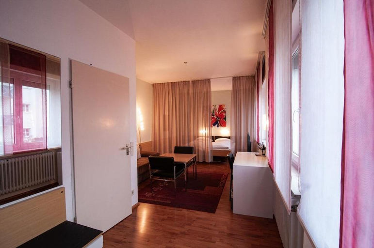 Bedroom 2, Hotel Baren Trossingen, Tuttlingen