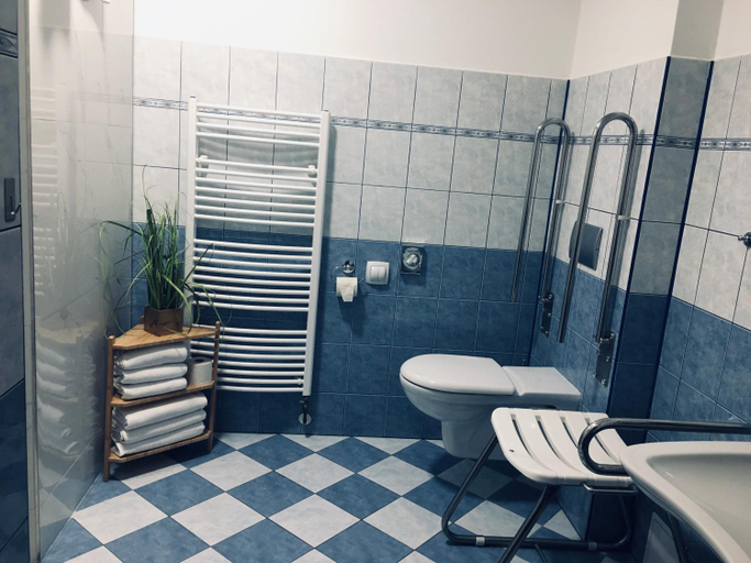 Bathroom 4, Penzion Hotelu Central, Trutnov
