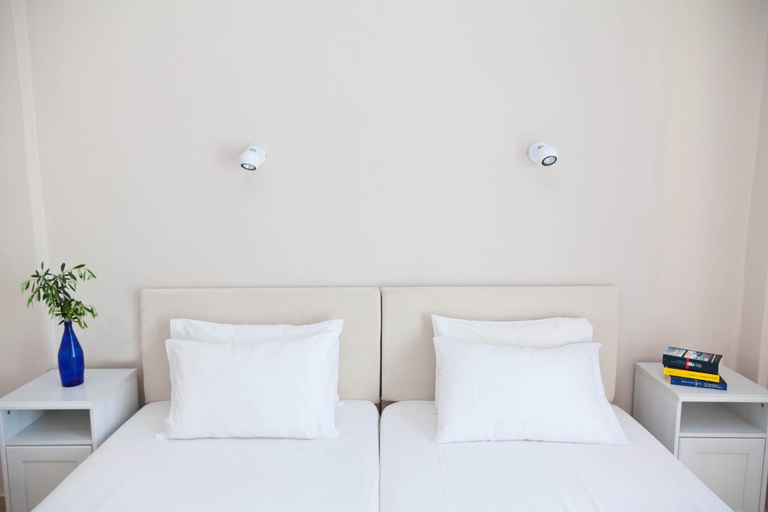 Others 2, Raisakis Apartments, Crete