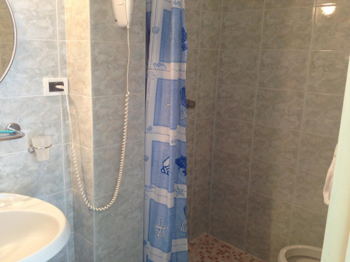 Bathroom 3, Villaverde, Salerno