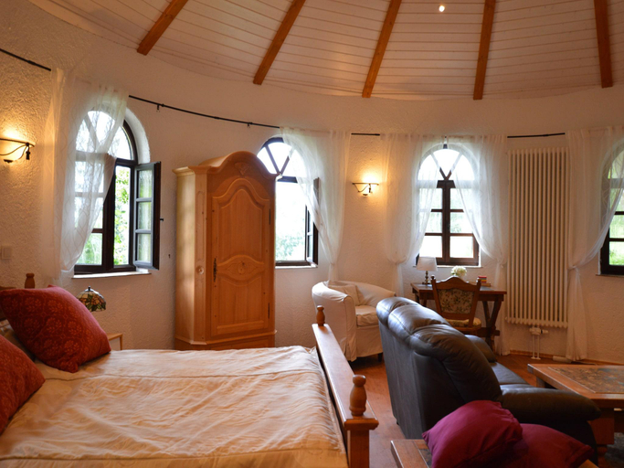 Bedroom, Strotzbusch Forest Hideaway, Vulkaneifel