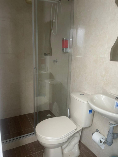 Bathroom 5, Room cerca al aeropuerto, Santafé de Bogotá