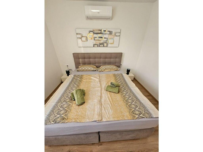 Others 3, Vodice SJ1 Comfortable holiday residence, Vodice
