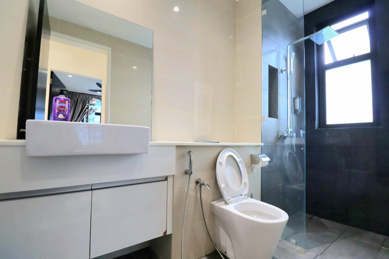 Bathroom 3, Setia Sky88 Minimalist Design Homestay Two Rooms, Johor Bahru