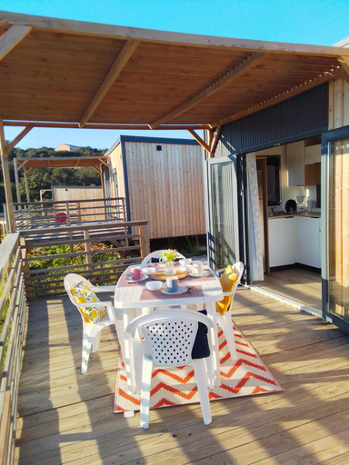 Others 5, Camping les lodges du lagon, Gard
