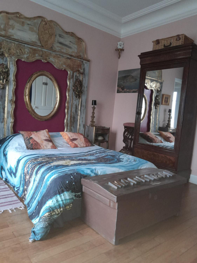 Bedroom 2, Le Madrigal, Sarthe