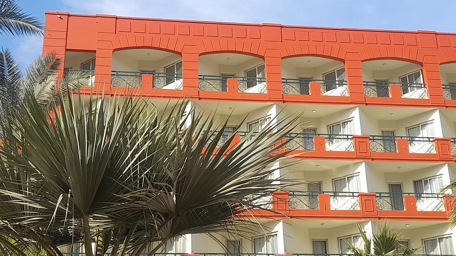 Exterior & Views 2, Grand Pyramids, Al-Ahram